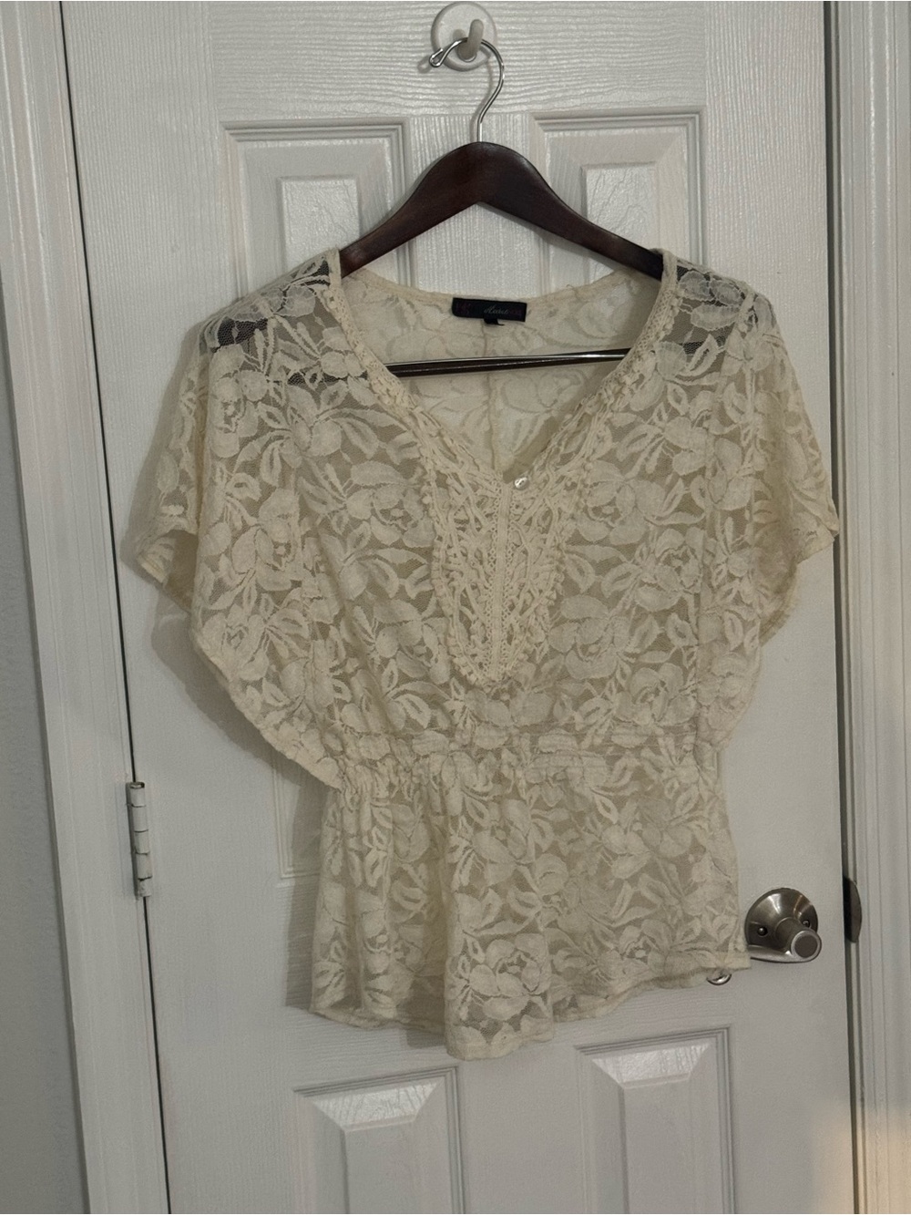 HeartSoul Ivory Floral Lace V-Neck Peplum Top